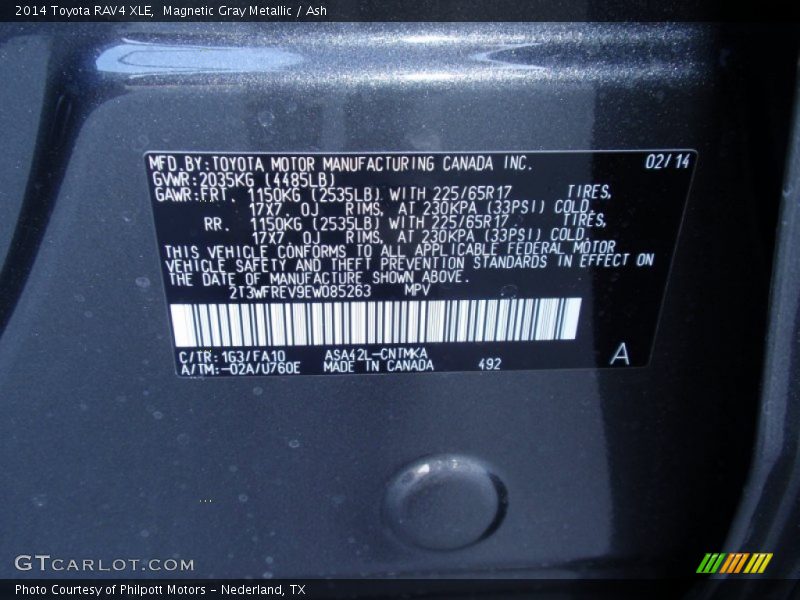 Magnetic Gray Metallic / Ash 2014 Toyota RAV4 XLE