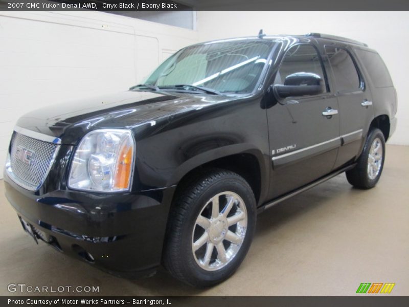 Onyx Black / Ebony Black 2007 GMC Yukon Denali AWD