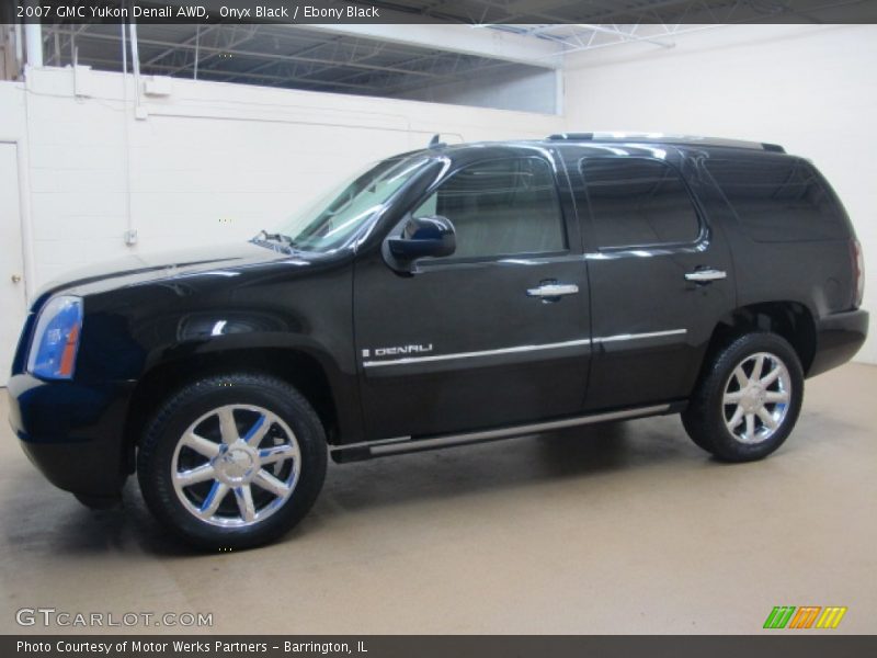 Onyx Black / Ebony Black 2007 GMC Yukon Denali AWD