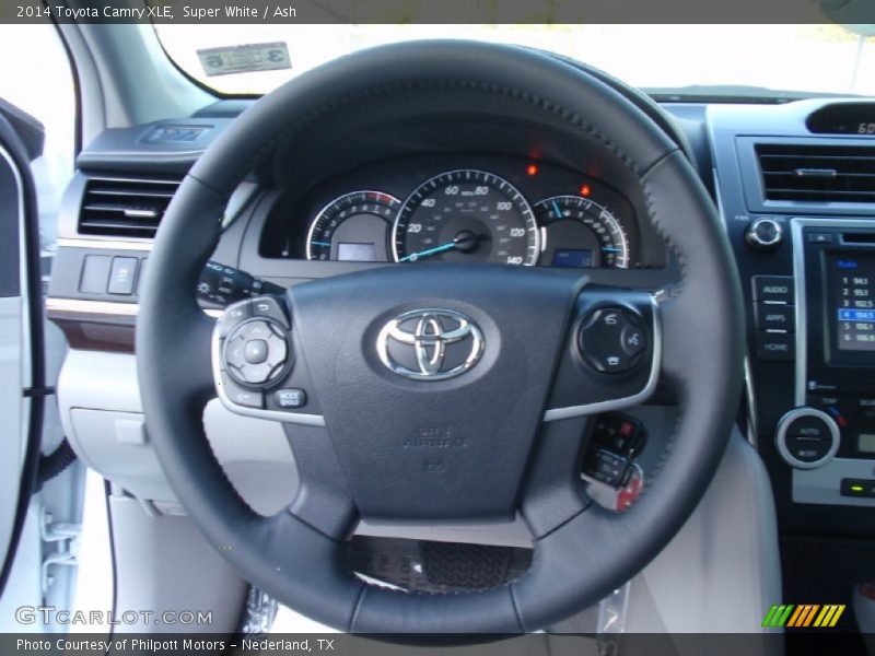 Super White / Ash 2014 Toyota Camry XLE