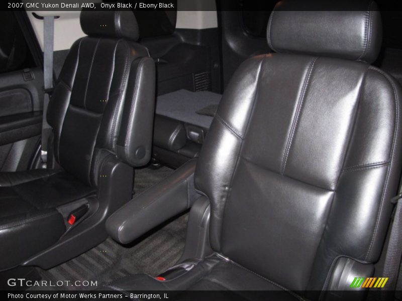 Onyx Black / Ebony Black 2007 GMC Yukon Denali AWD
