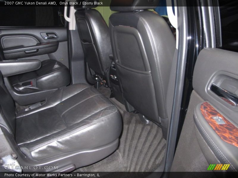 Onyx Black / Ebony Black 2007 GMC Yukon Denali AWD