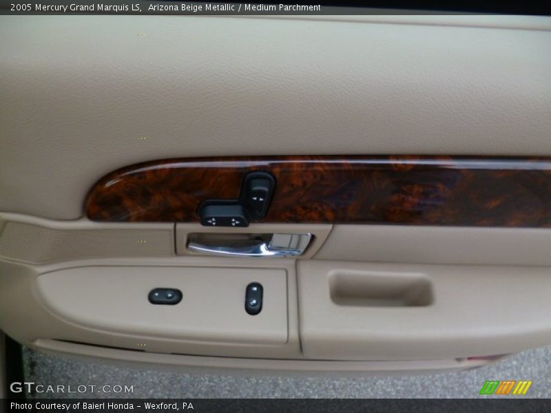 Arizona Beige Metallic / Medium Parchment 2005 Mercury Grand Marquis LS