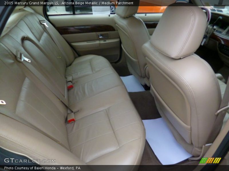 Arizona Beige Metallic / Medium Parchment 2005 Mercury Grand Marquis LS