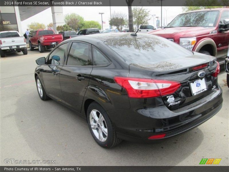 Tuxedo Black / Charcoal Black 2014 Ford Focus SE Sedan