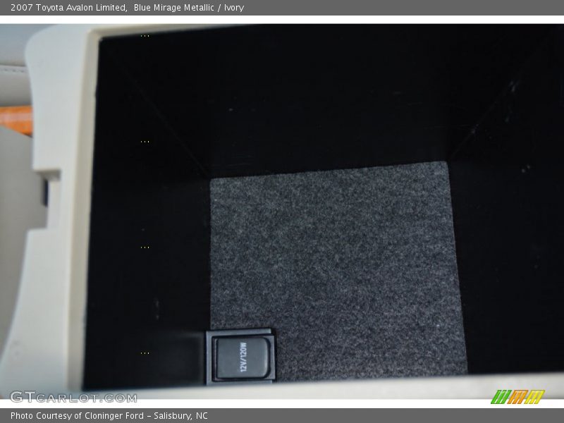 Blue Mirage Metallic / Ivory 2007 Toyota Avalon Limited
