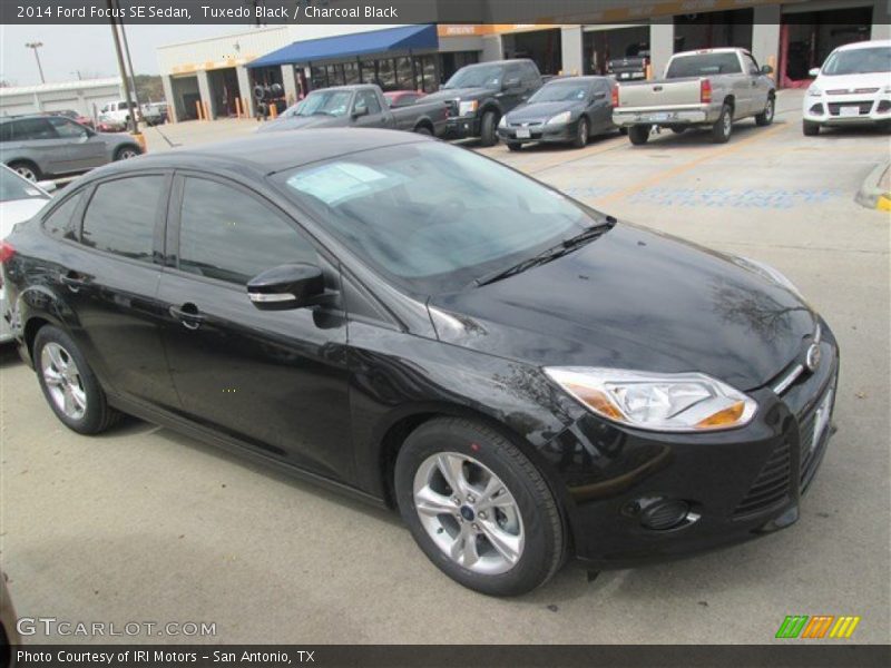 Tuxedo Black / Charcoal Black 2014 Ford Focus SE Sedan
