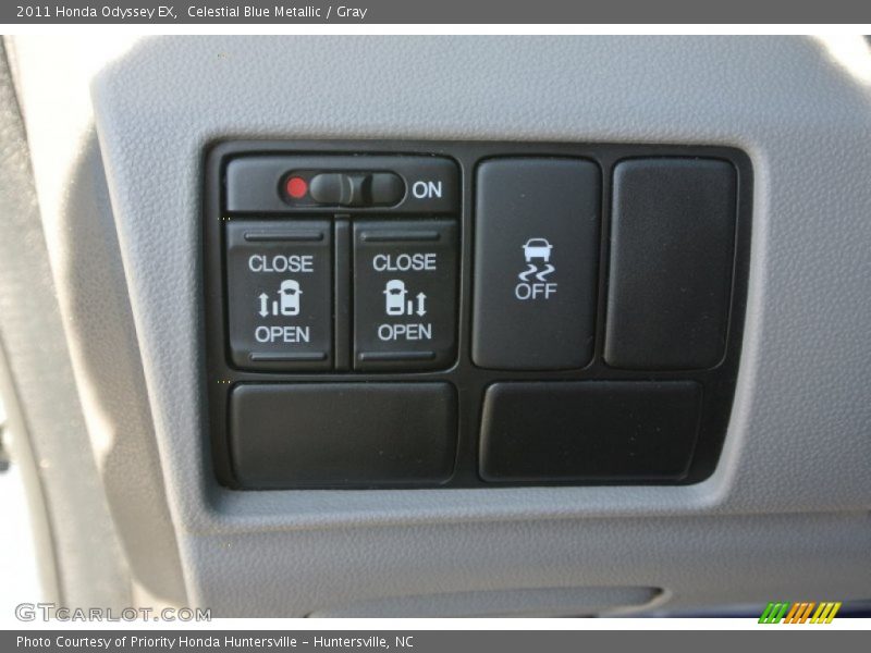 Celestial Blue Metallic / Gray 2011 Honda Odyssey EX