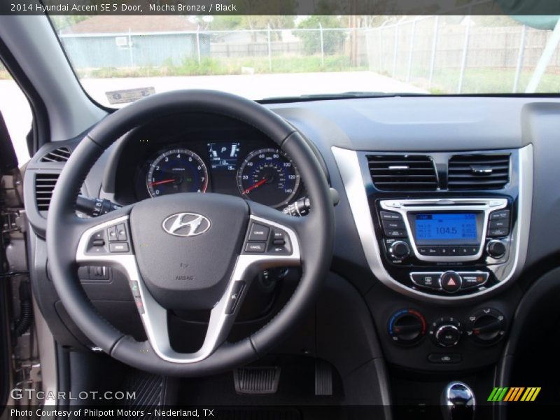 Mocha Bronze / Black 2014 Hyundai Accent SE 5 Door