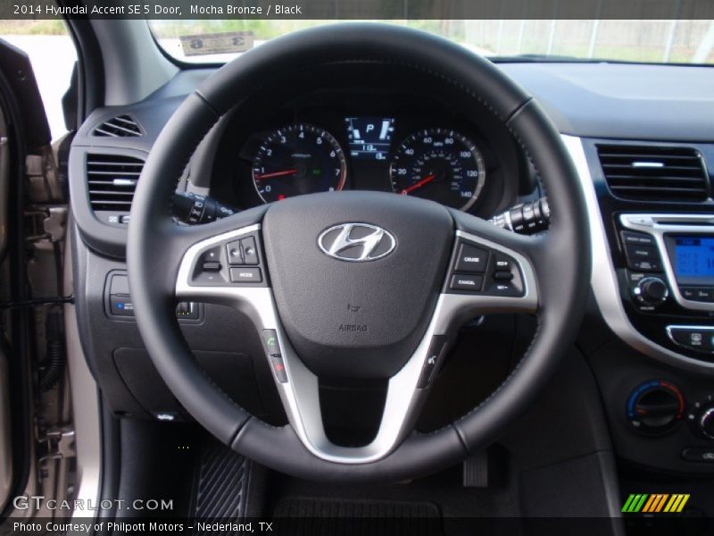 Mocha Bronze / Black 2014 Hyundai Accent SE 5 Door