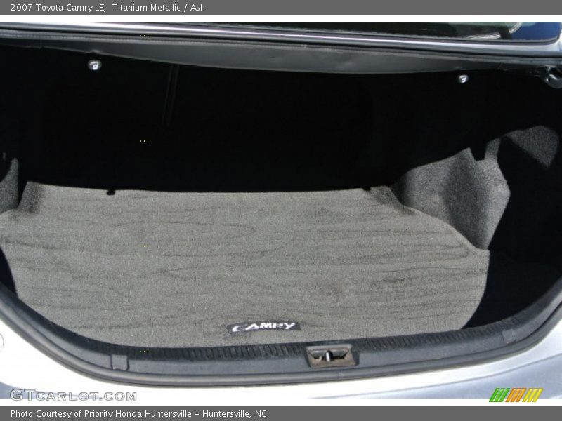 Titanium Metallic / Ash 2007 Toyota Camry LE