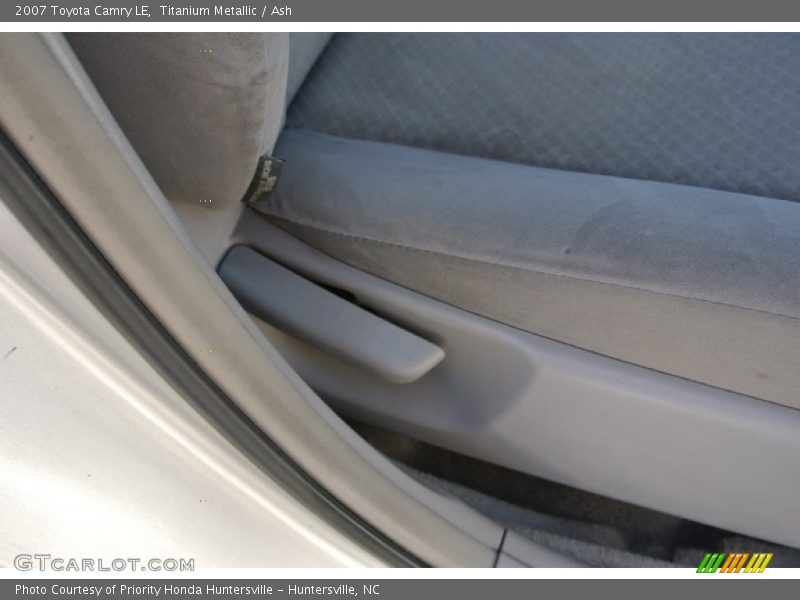 Titanium Metallic / Ash 2007 Toyota Camry LE