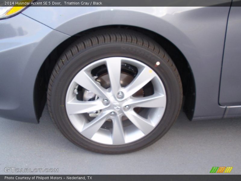 2014 Accent SE 5 Door Wheel
