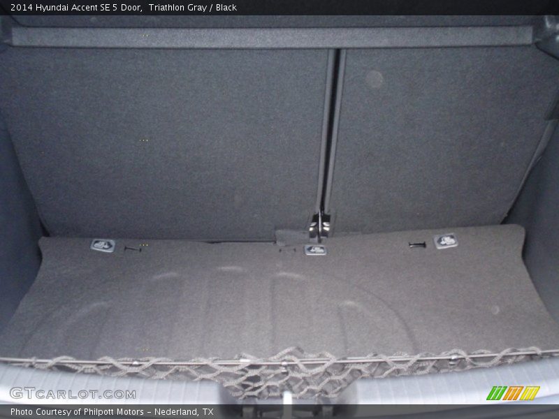  2014 Accent SE 5 Door Trunk