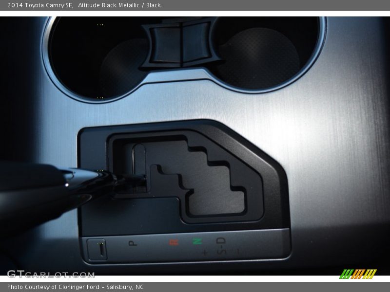 Attitude Black Metallic / Black 2014 Toyota Camry SE