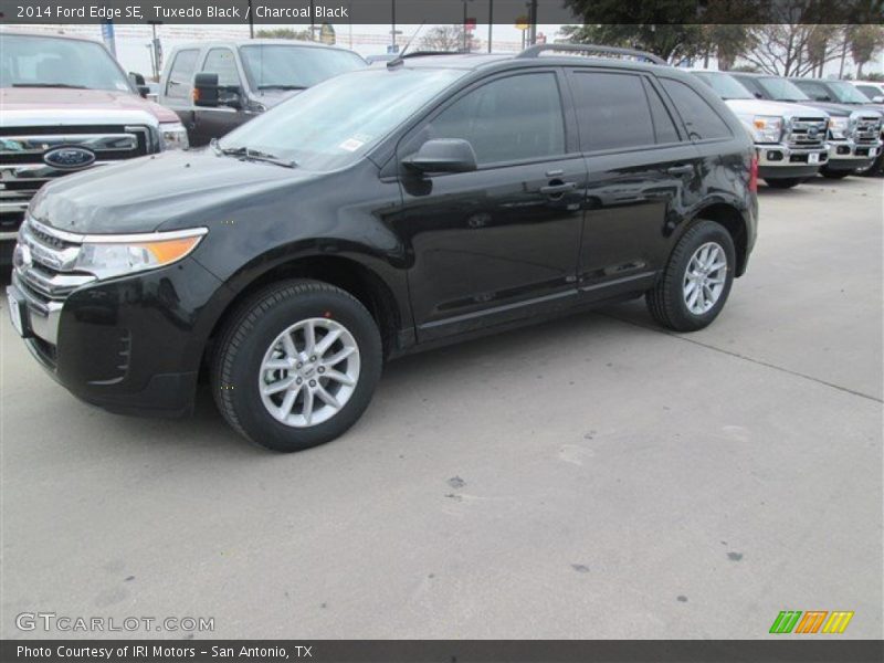 Tuxedo Black / Charcoal Black 2014 Ford Edge SE