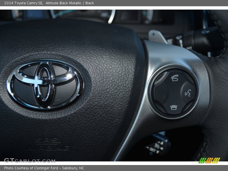 Attitude Black Metallic / Black 2014 Toyota Camry SE