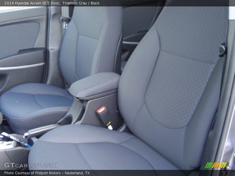 Triathlon Gray / Black 2014 Hyundai Accent SE 5 Door