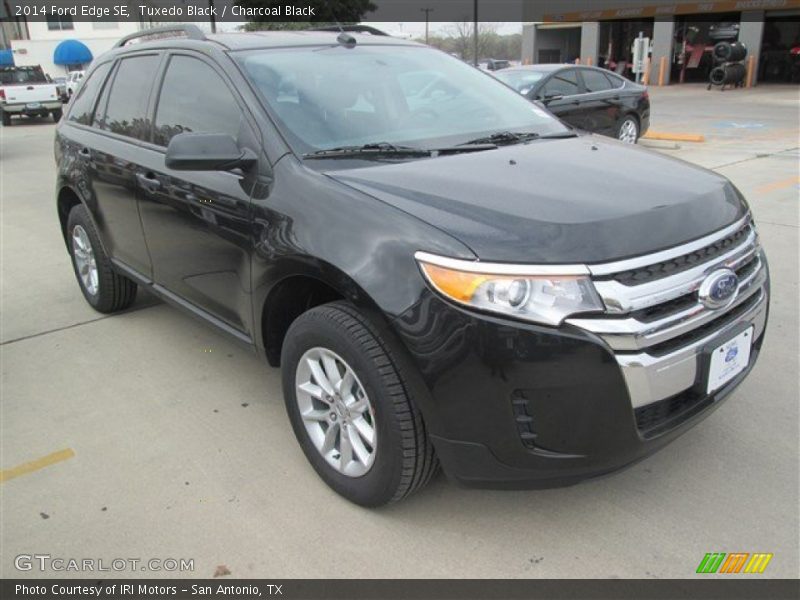 Tuxedo Black / Charcoal Black 2014 Ford Edge SE