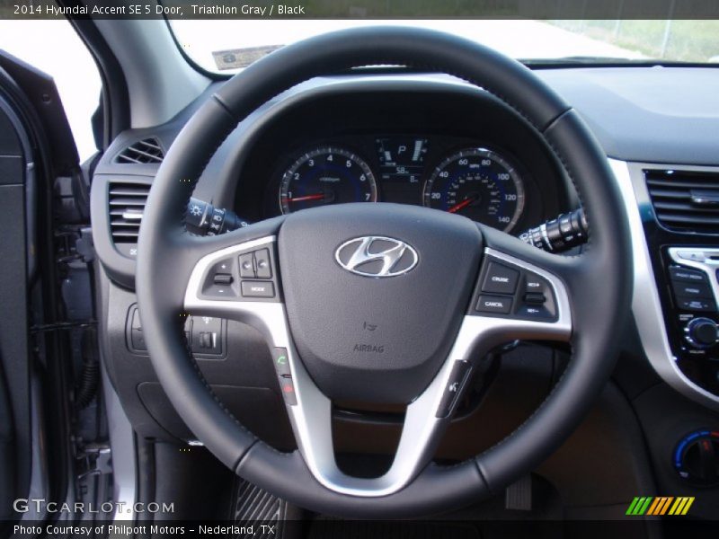  2014 Accent SE 5 Door Steering Wheel