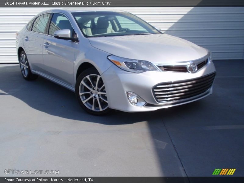 Classic Silver Metallic / Light Gray 2014 Toyota Avalon XLE
