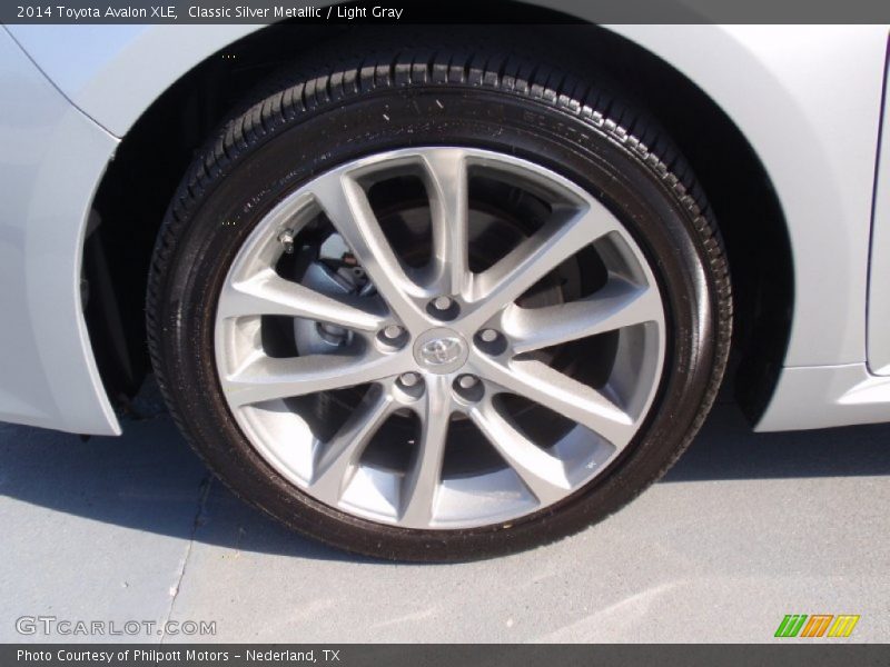 Classic Silver Metallic / Light Gray 2014 Toyota Avalon XLE