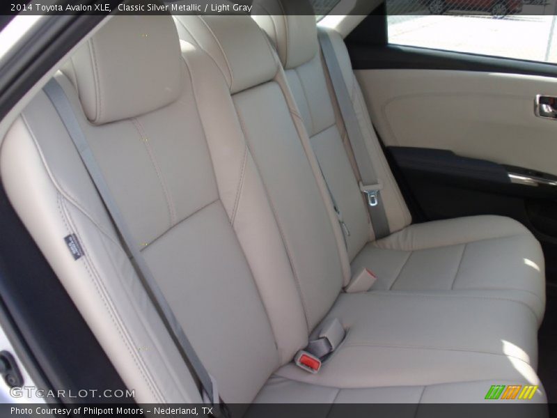 Classic Silver Metallic / Light Gray 2014 Toyota Avalon XLE