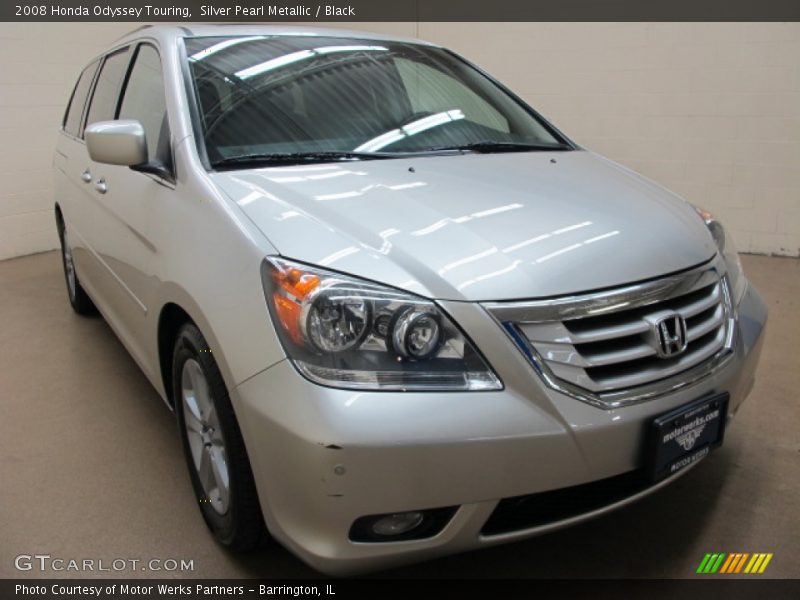 Silver Pearl Metallic / Black 2008 Honda Odyssey Touring