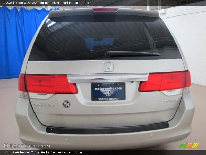Silver Pearl Metallic / Black 2008 Honda Odyssey Touring