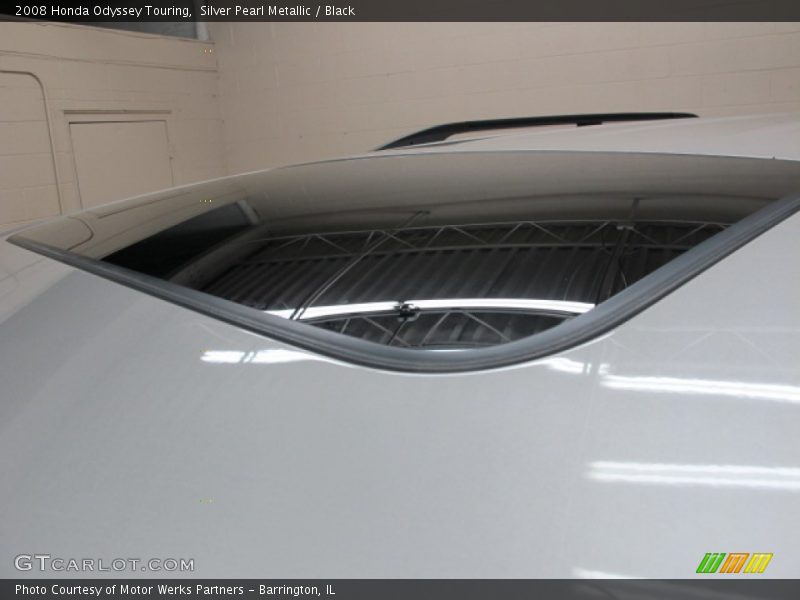 Silver Pearl Metallic / Black 2008 Honda Odyssey Touring