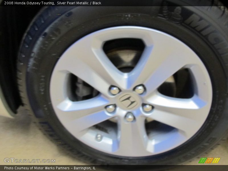 Silver Pearl Metallic / Black 2008 Honda Odyssey Touring