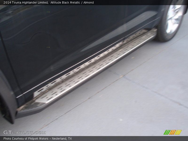 Attitude Black Metallic / Almond 2014 Toyota Highlander Limited