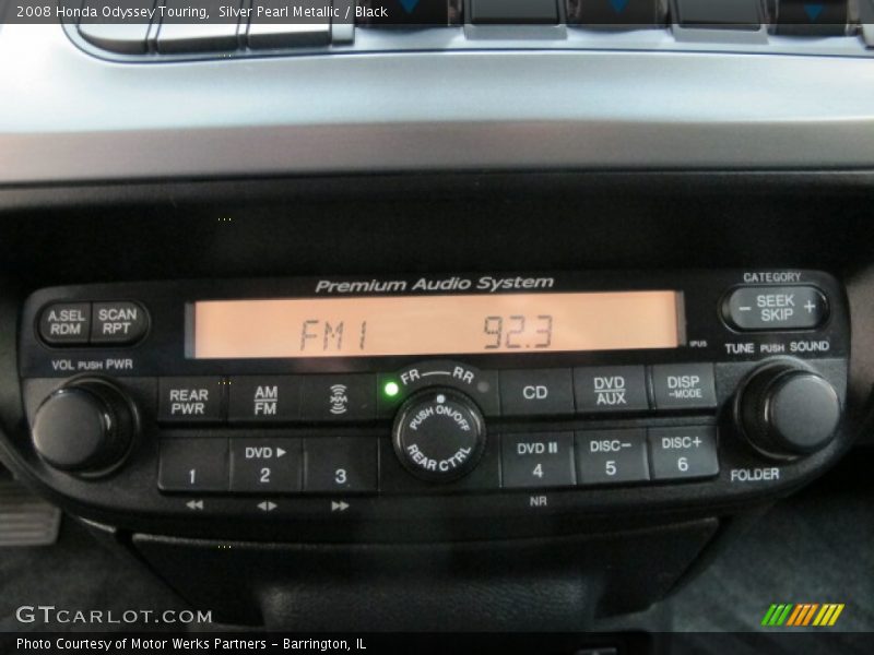 Silver Pearl Metallic / Black 2008 Honda Odyssey Touring
