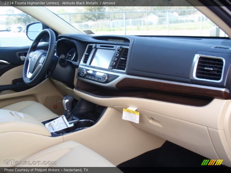 Dashboard of 2014 Highlander Limited