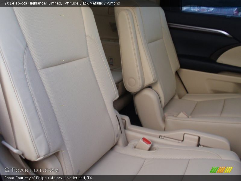 Attitude Black Metallic / Almond 2014 Toyota Highlander Limited