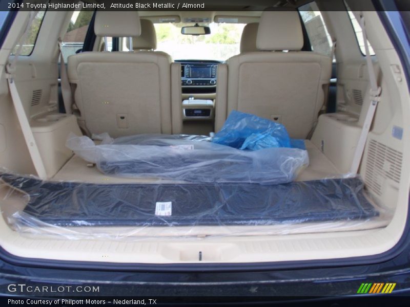 Attitude Black Metallic / Almond 2014 Toyota Highlander Limited