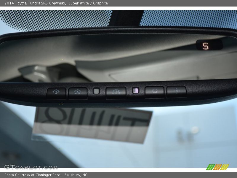 Super White / Graphite 2014 Toyota Tundra SR5 Crewmax