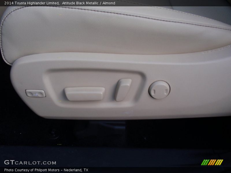 Attitude Black Metallic / Almond 2014 Toyota Highlander Limited