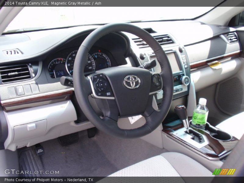 Magnetic Gray Metallic / Ash 2014 Toyota Camry XLE