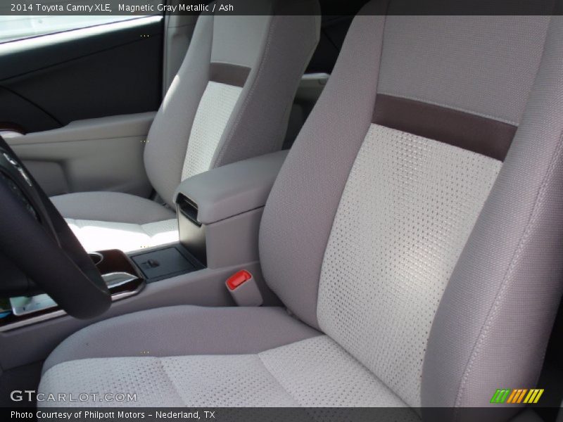 Magnetic Gray Metallic / Ash 2014 Toyota Camry XLE
