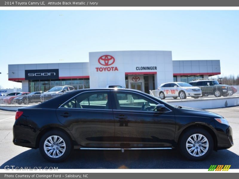 Attitude Black Metallic / Ivory 2014 Toyota Camry LE