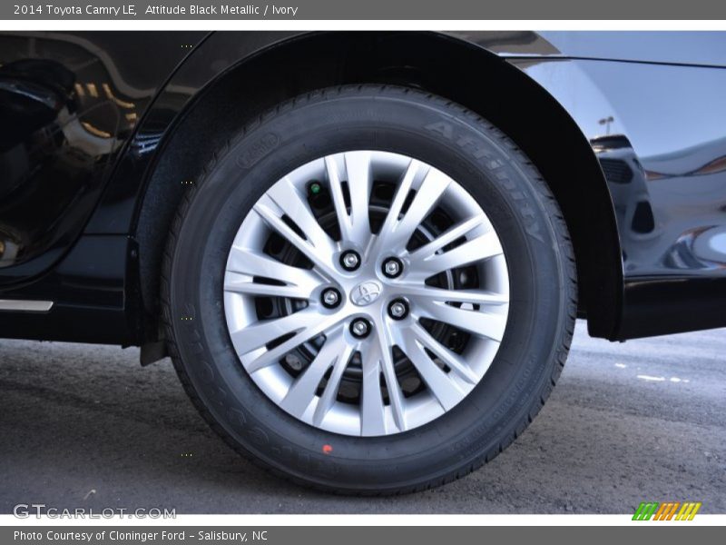 Attitude Black Metallic / Ivory 2014 Toyota Camry LE