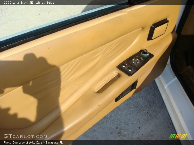 White / Beige 1990 Lotus Esprit SE