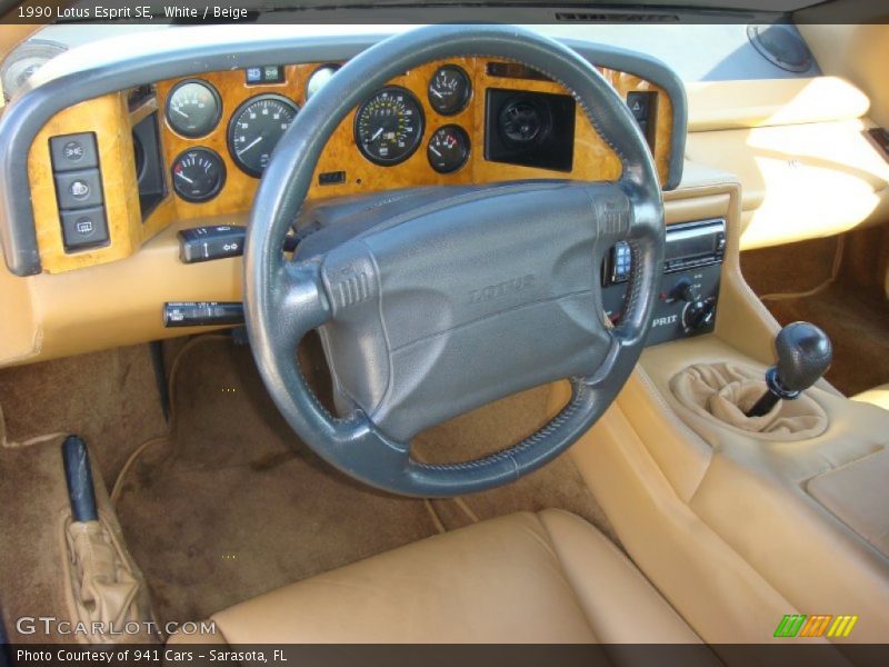 Dashboard of 1990 Esprit SE