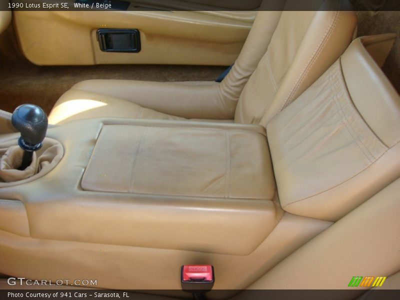 White / Beige 1990 Lotus Esprit SE