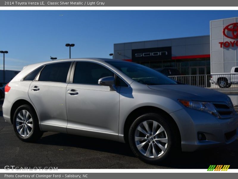 Classic Silver Metallic / Light Gray 2014 Toyota Venza LE