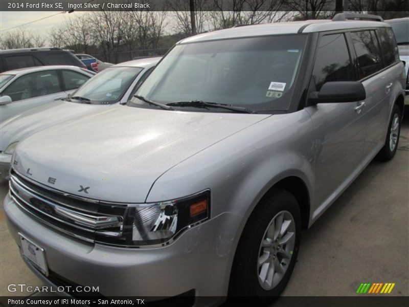 Ingot Silver / Charcoal Black 2014 Ford Flex SE