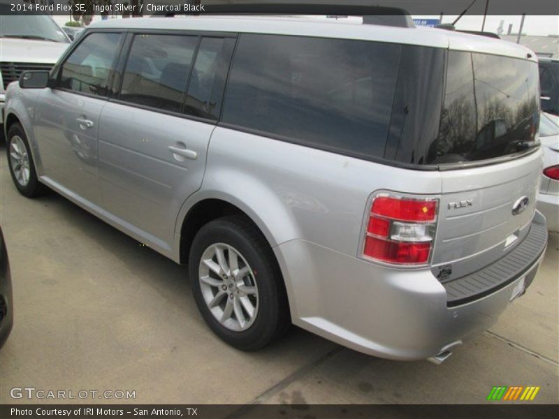 Ingot Silver / Charcoal Black 2014 Ford Flex SE