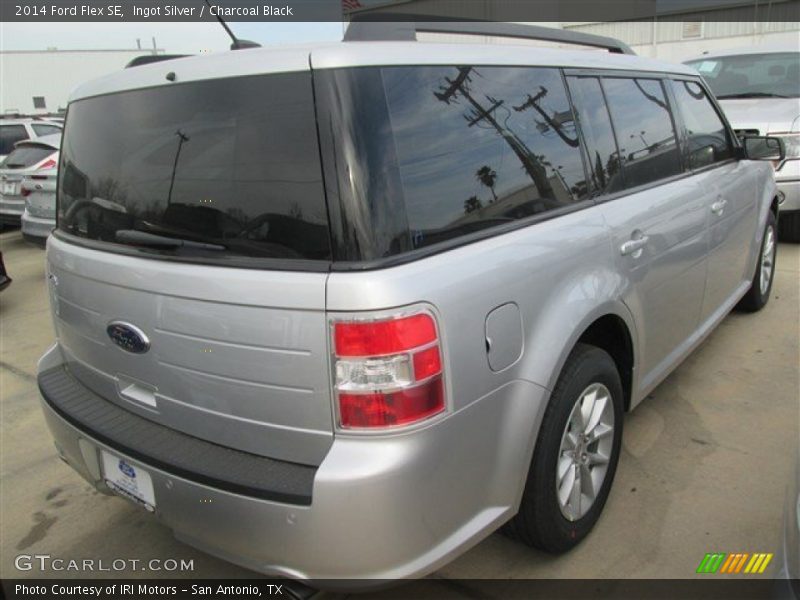 Ingot Silver / Charcoal Black 2014 Ford Flex SE