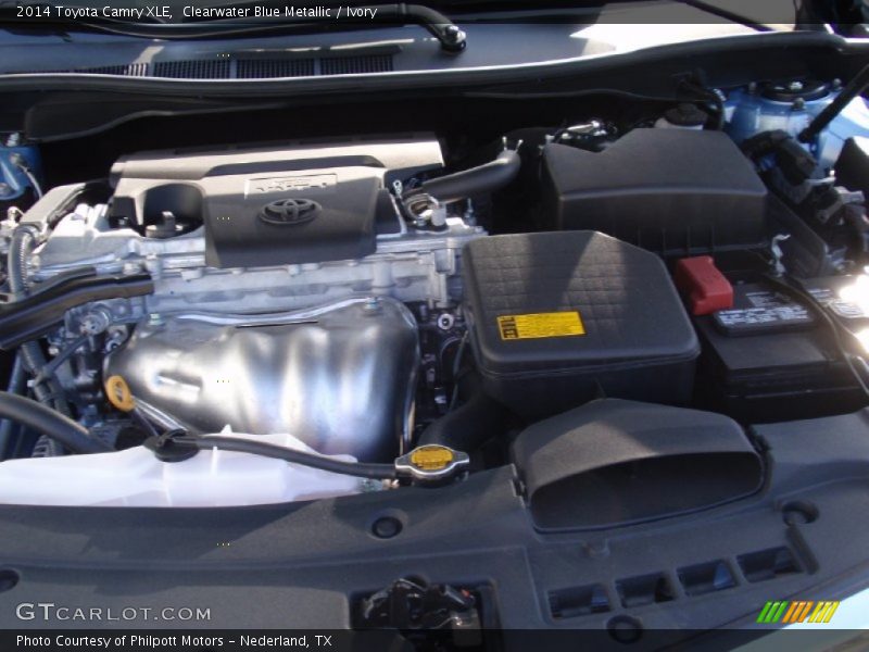Clearwater Blue Metallic / Ivory 2014 Toyota Camry XLE